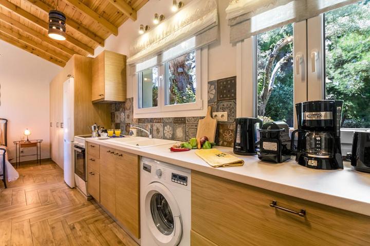 Poly'S Villa Lefkada Apolpaina Eksteriør billede