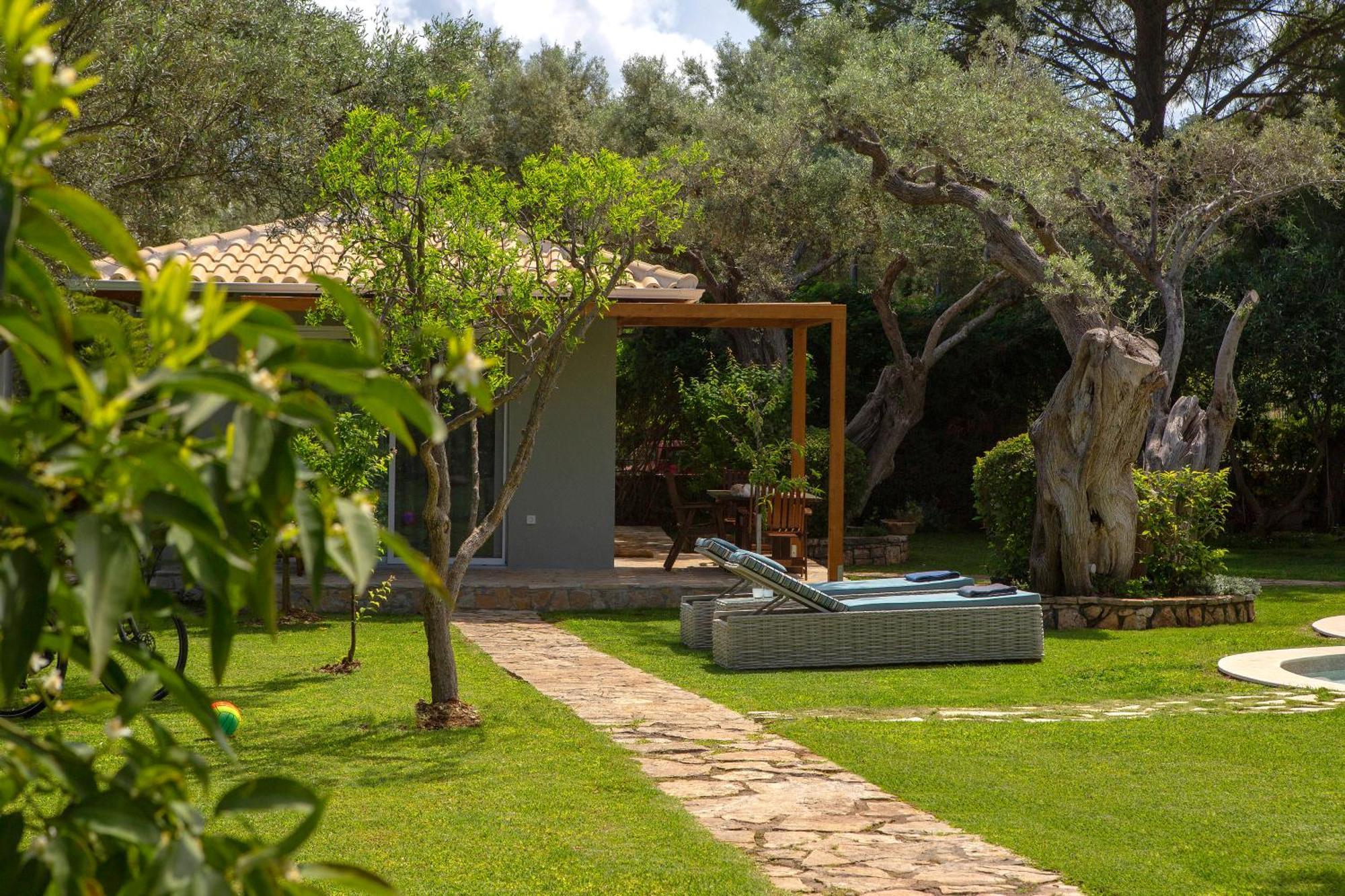 Poly'S Villa Lefkada Apolpaina Eksteriør billede