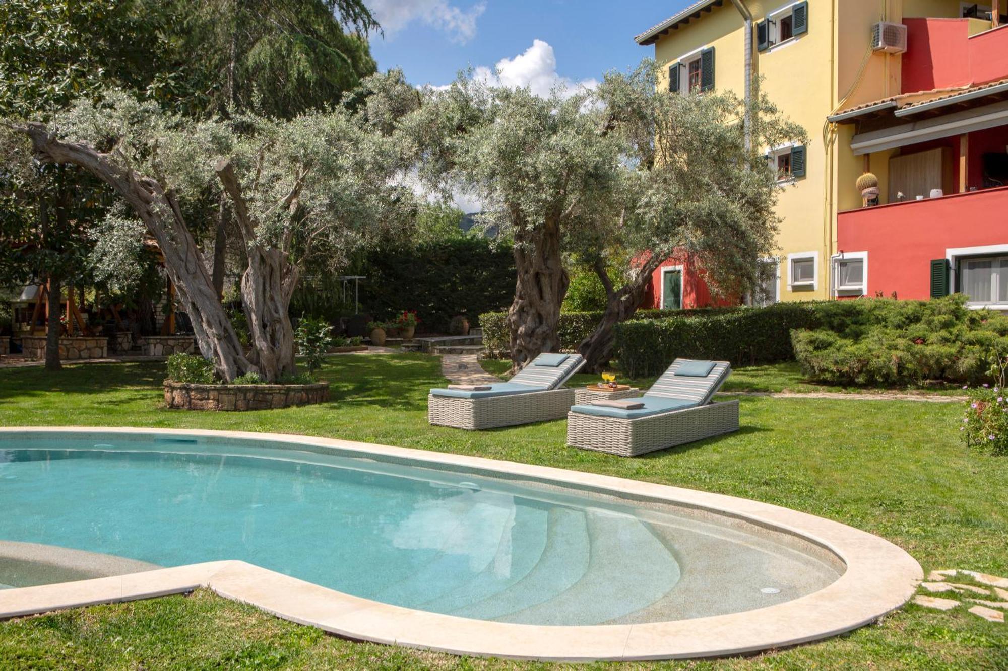 Poly'S Villa Lefkada Apolpaina Eksteriør billede